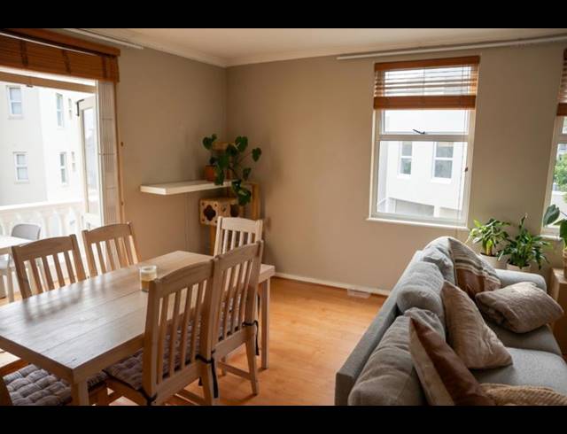 2 BEDROOM PROPERTY TO RENT IN VREDEHOEK